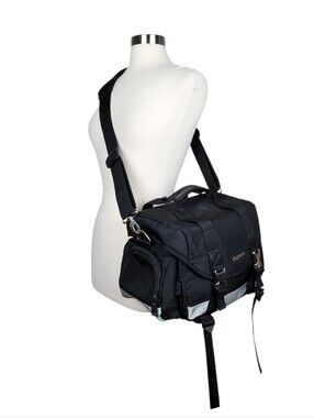 Canon 200DG Digital SLR 15" Camera Gadget Bag Unisex Black Silver Remove Strap